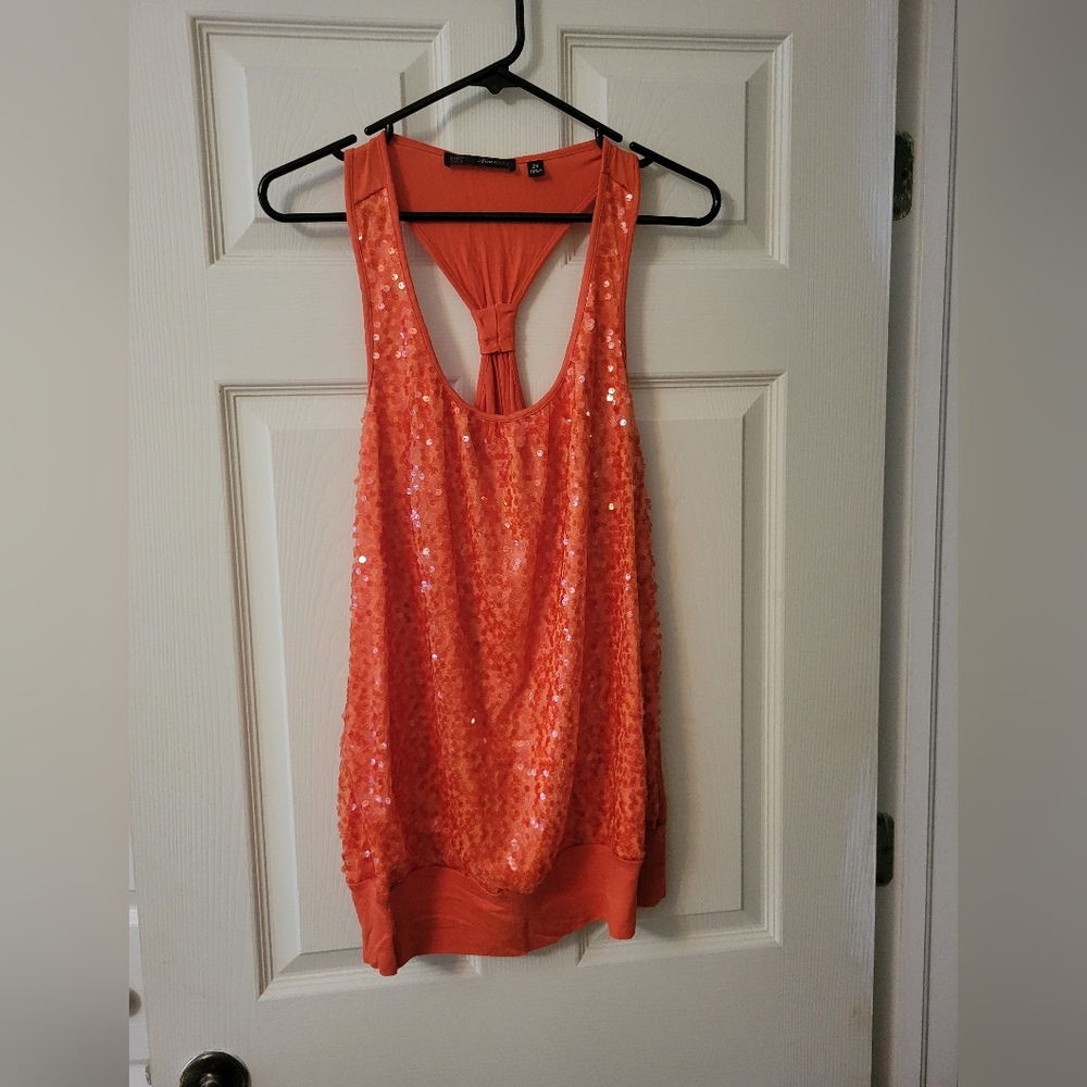 Pre-owned 2x women's heart and soul sequin tank
